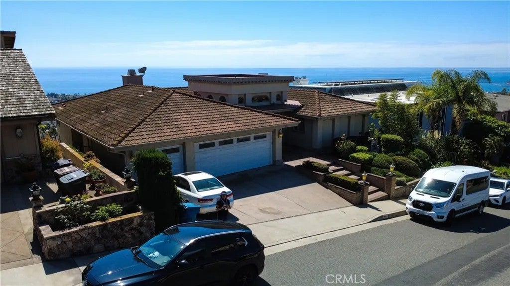 3911 Calle Andalucia — photo