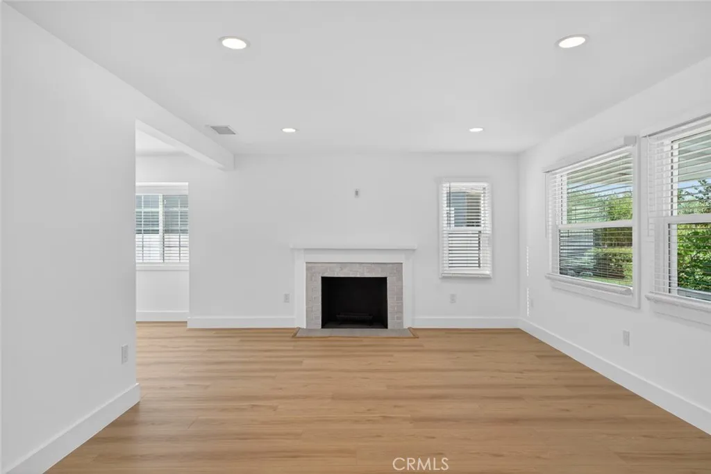 155 Pasadena, Tustin, CA 92780 — photo 2