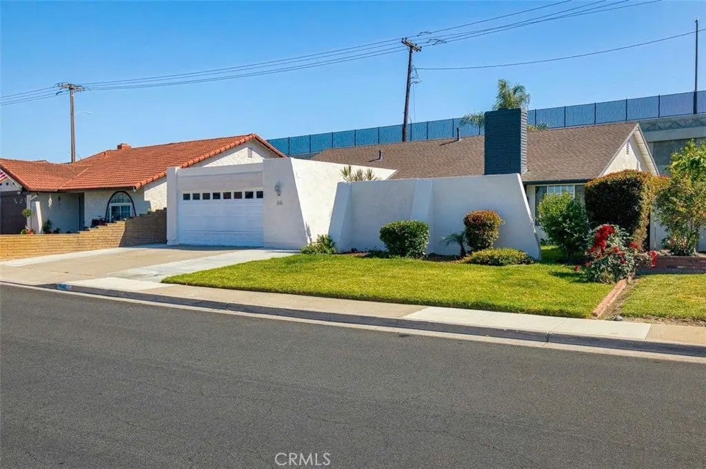 10342 La Despensa Ave — photo