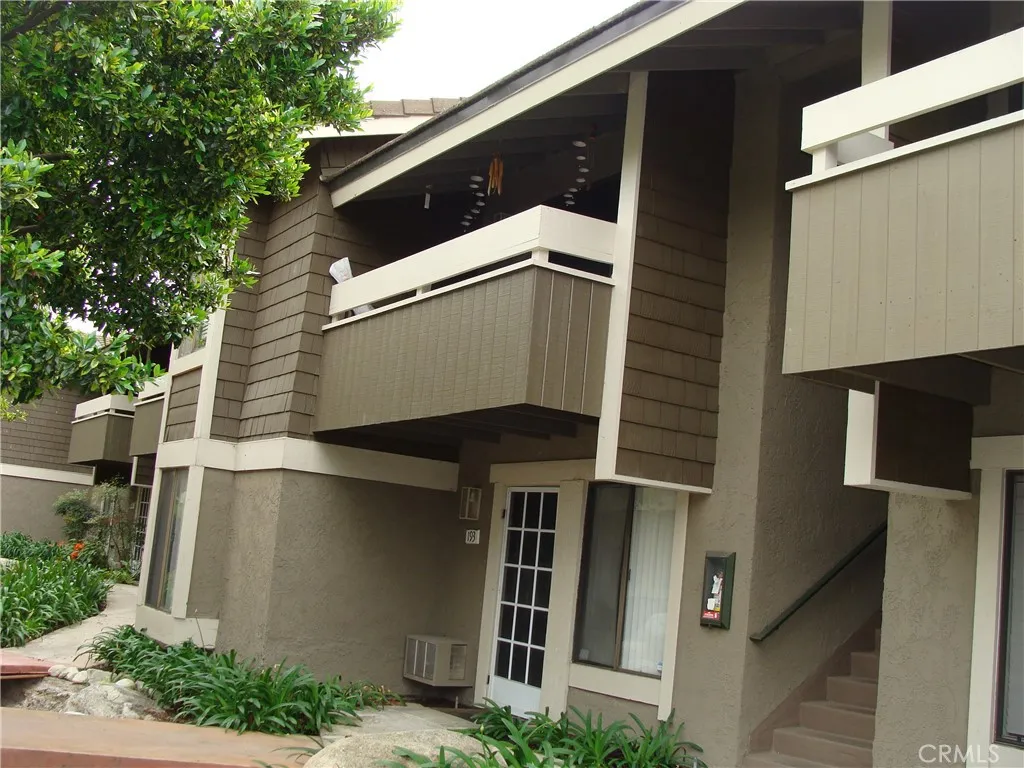 194 Streamwood — photo
