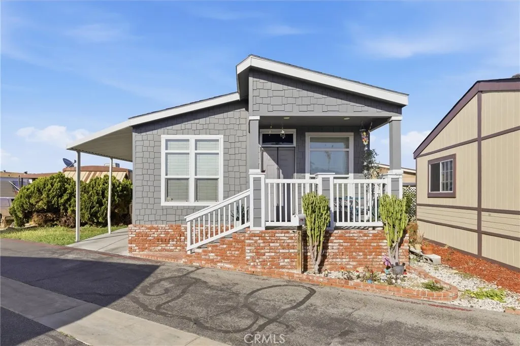 56 Maple, Anaheim, CA 92801 — photo 2