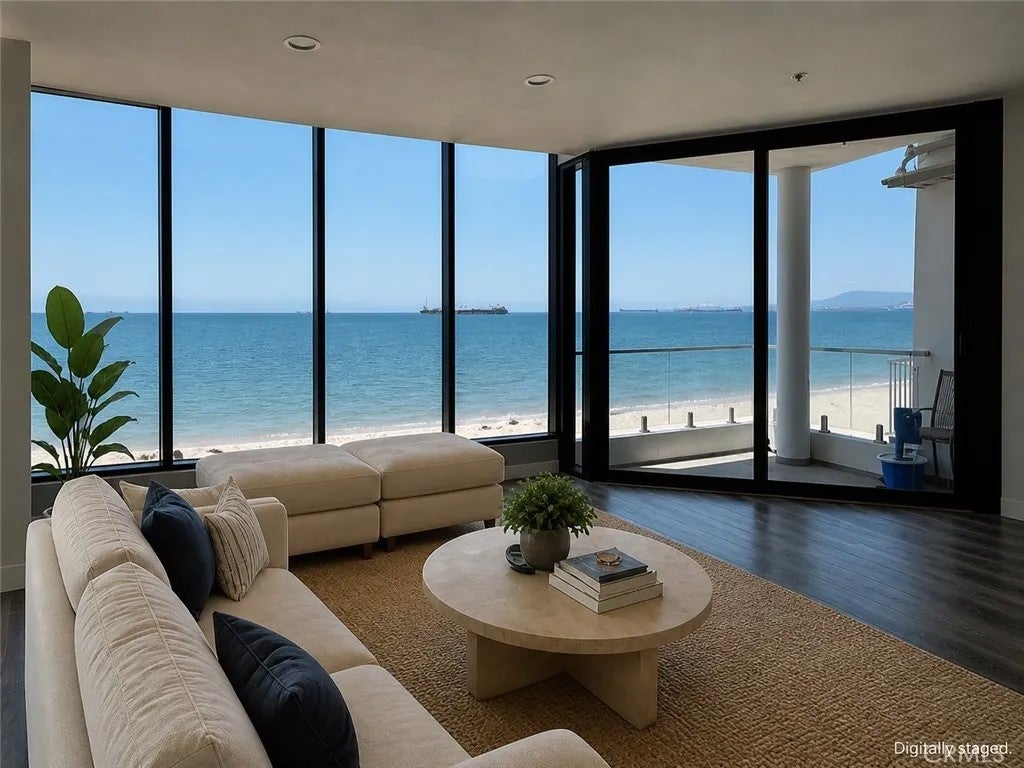 6117 E Seaside — photo