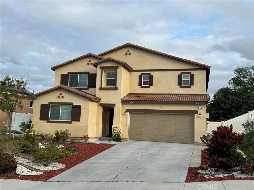 11742 Connell — photo