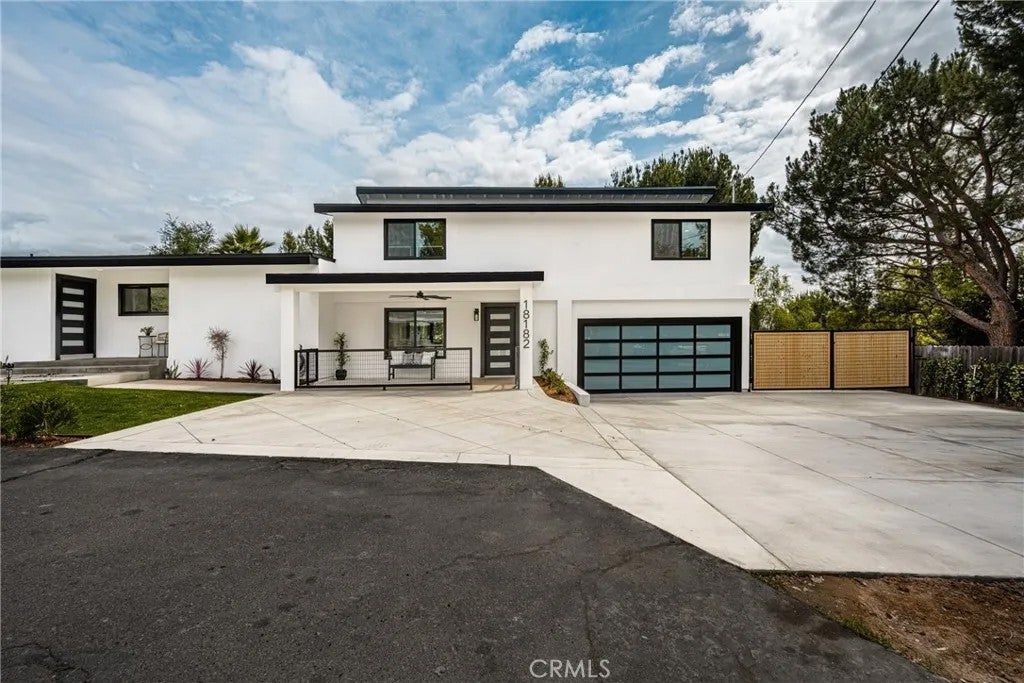 18182 Hutchings — photo