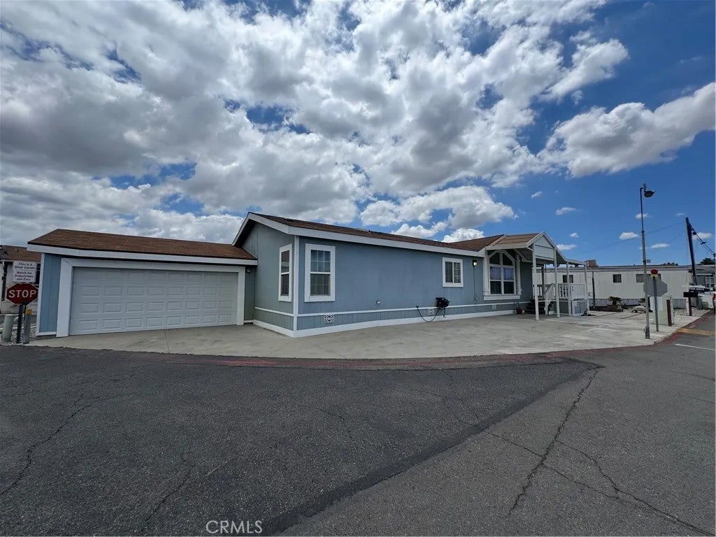 50 Cypress — photo