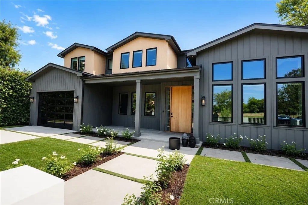 5100 Libbit — photo