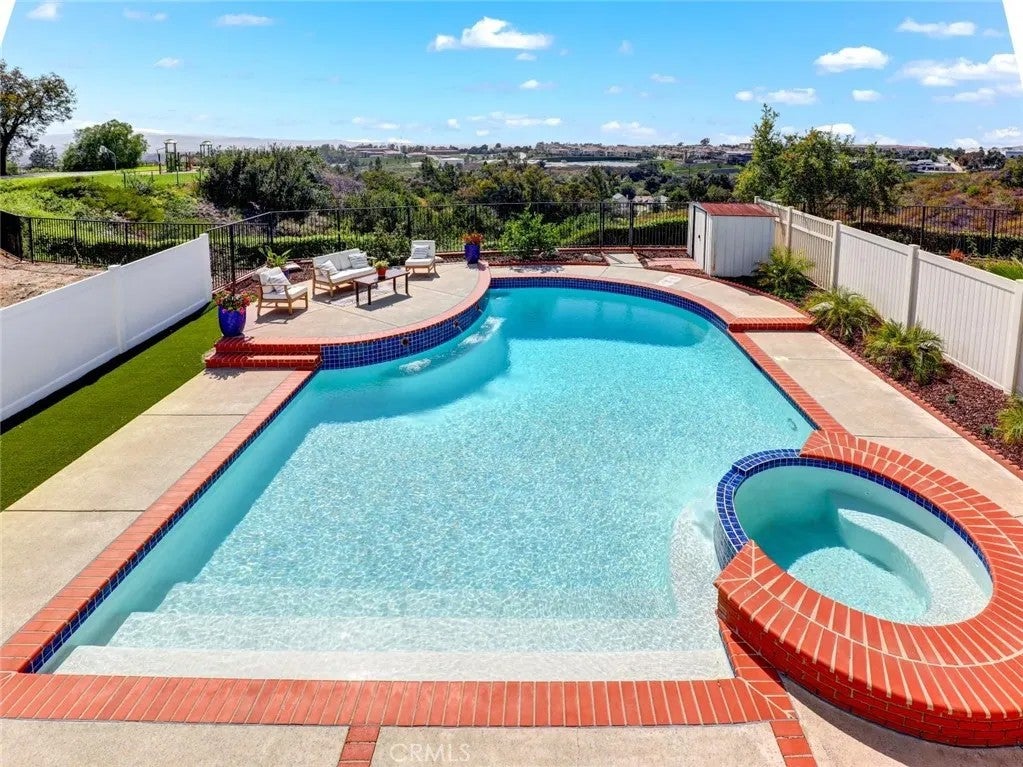 21095 Skylark Drive — photo