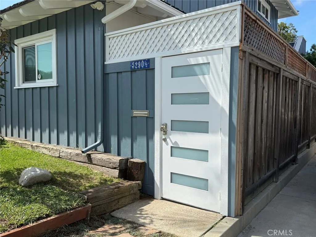 5290 E El Roble Unit 1/2 — photo