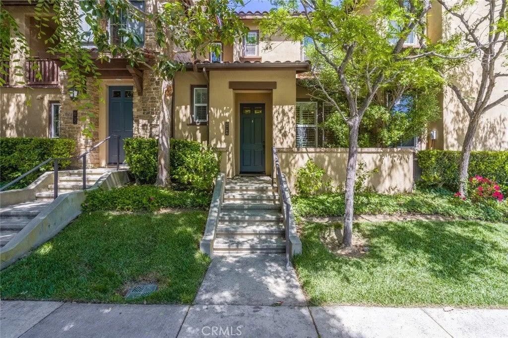127 Jadestone — photo