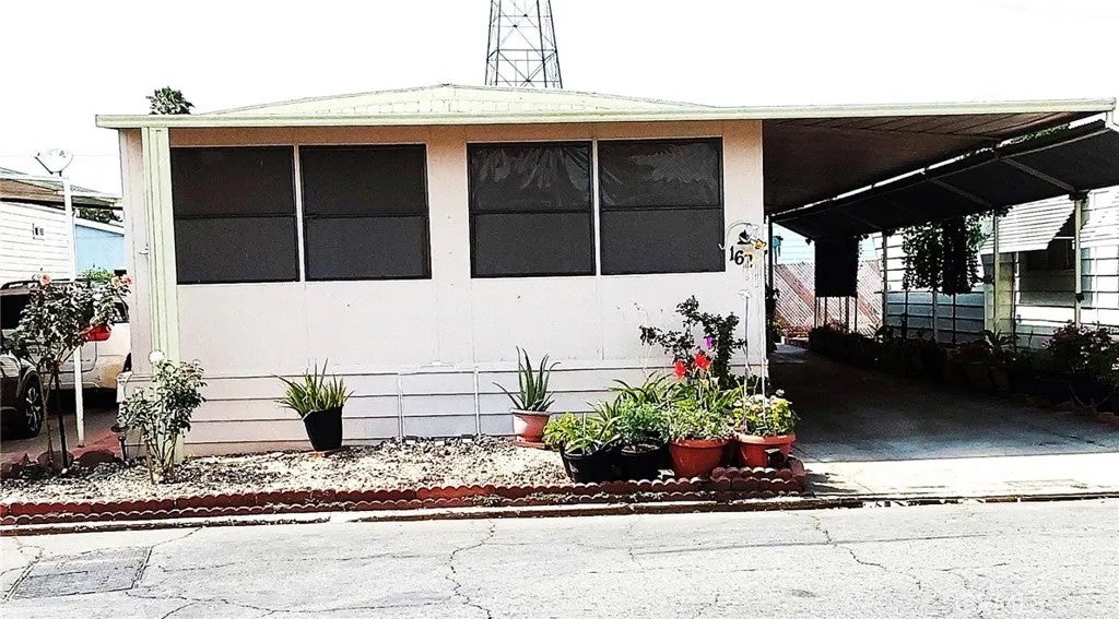 10550 Dunlap Crossing 162 — photo