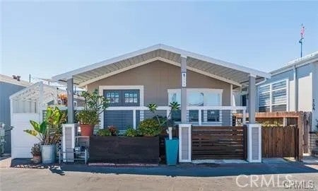 21752 Pacific Coast #15a — photo