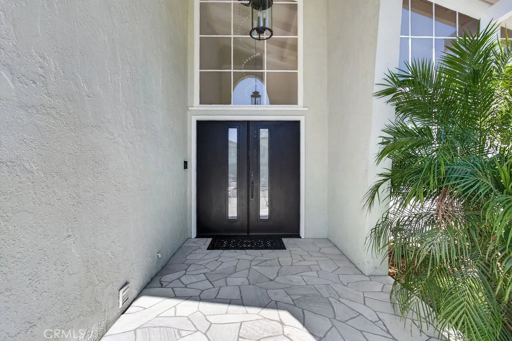 1663 N Yurok, Orange, CA 92867 — photo 2
