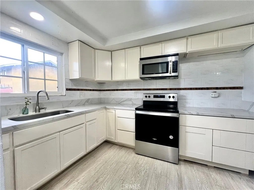 624 S Sullivan 15D — photo