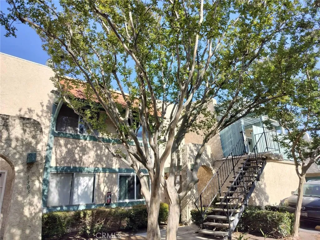 1301 Wheaton Way, Riverside, CA 92507 — photo 2