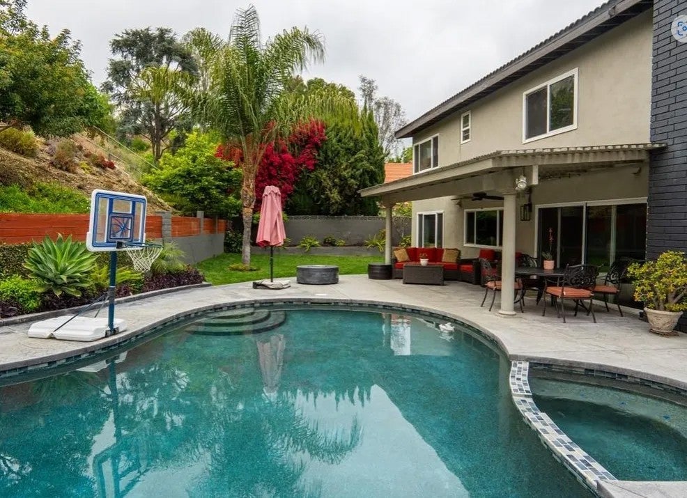 1013 Calle Carrillo — photo