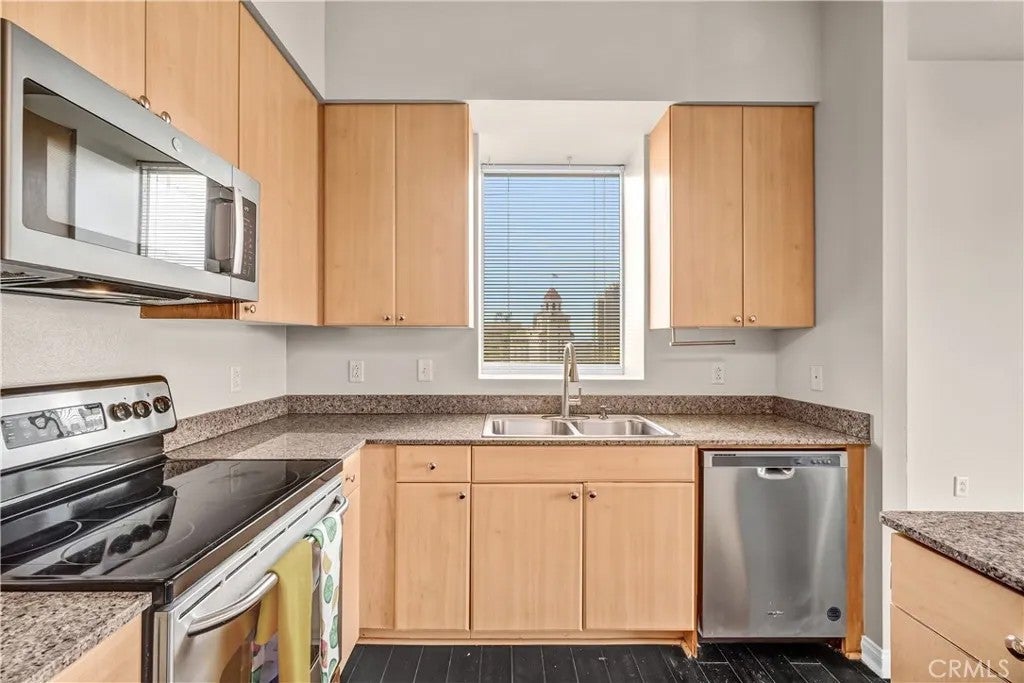 388 E Ocean Boulevard 1514 — photo