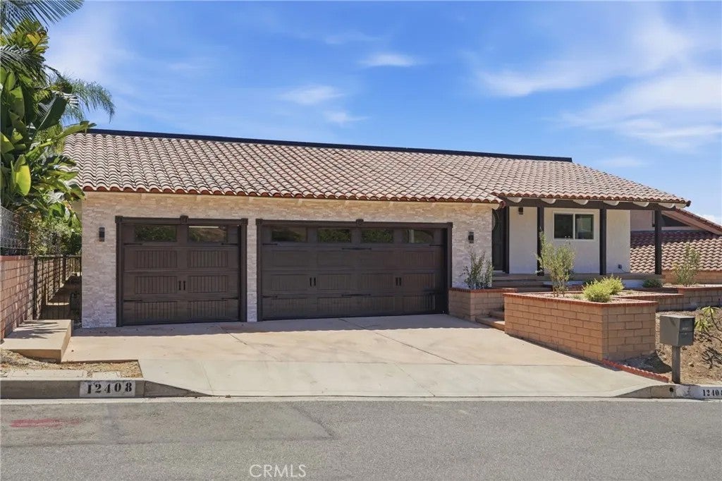 12408 Carinthia — photo