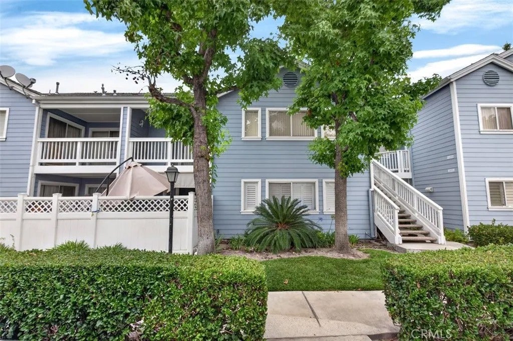 12972 Sycamore Village — photo