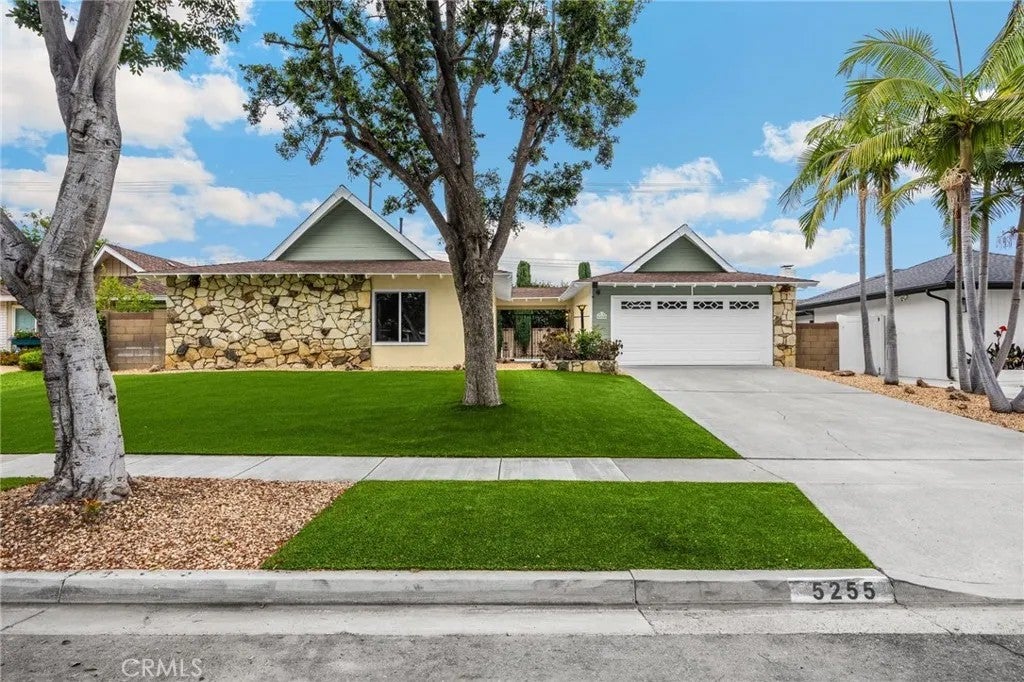 5255 E Bergh Drive — photo