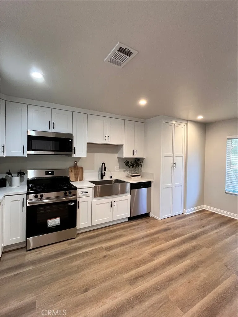 171 Racquet Club Drive, Compton, CA 90220 — photo 3