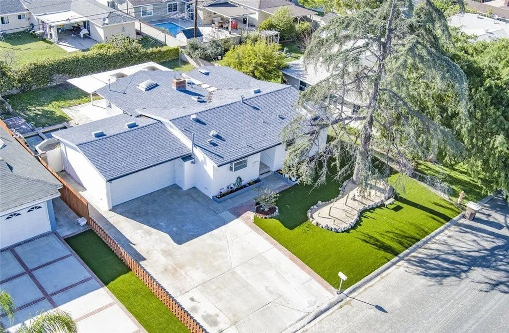 12611 Loraleen Street — photo