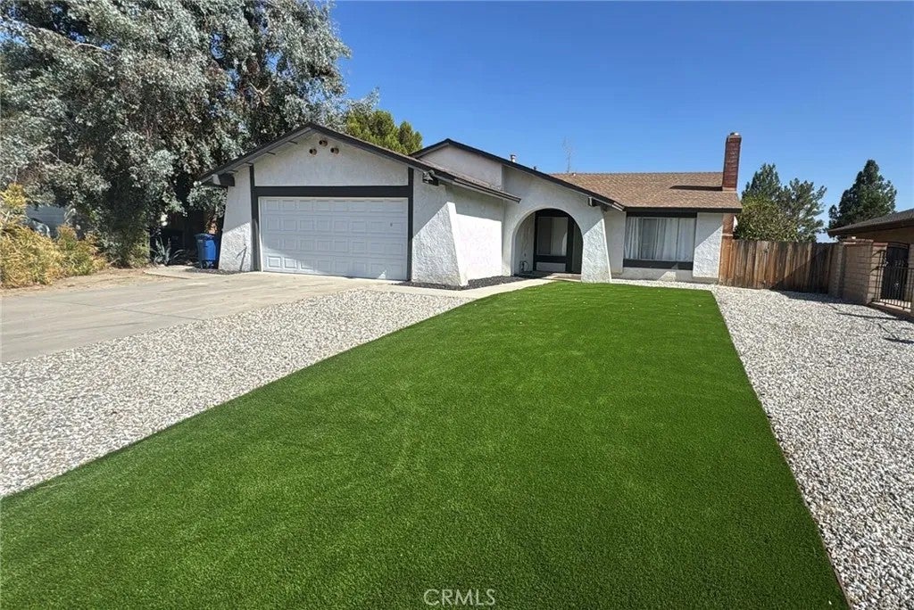 25948 Gardner — photo
