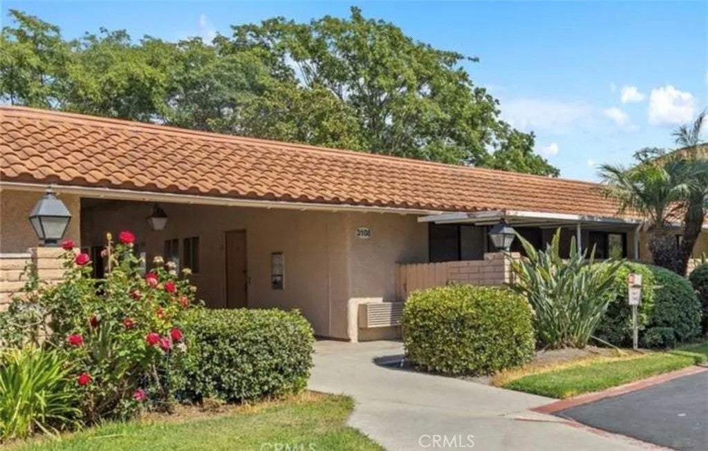 3108 Via Serena South O — photo