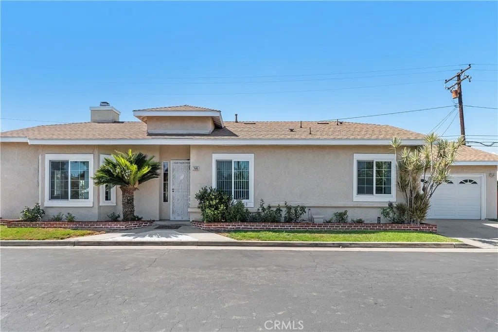 7045 Shubin Lane — photo