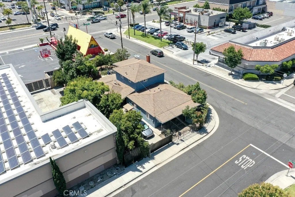 13861 Pine St. — photo