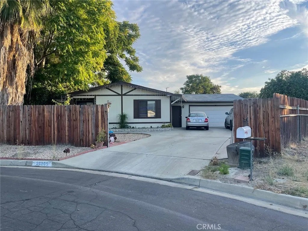 26205 Frazier — photo