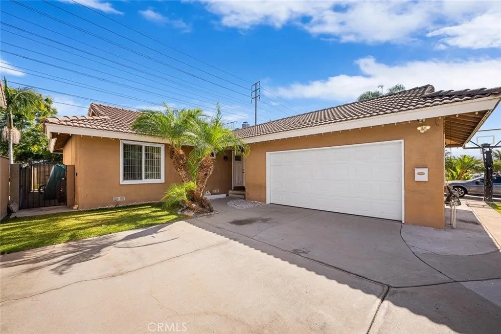 4641 Sharon Drive — photo
