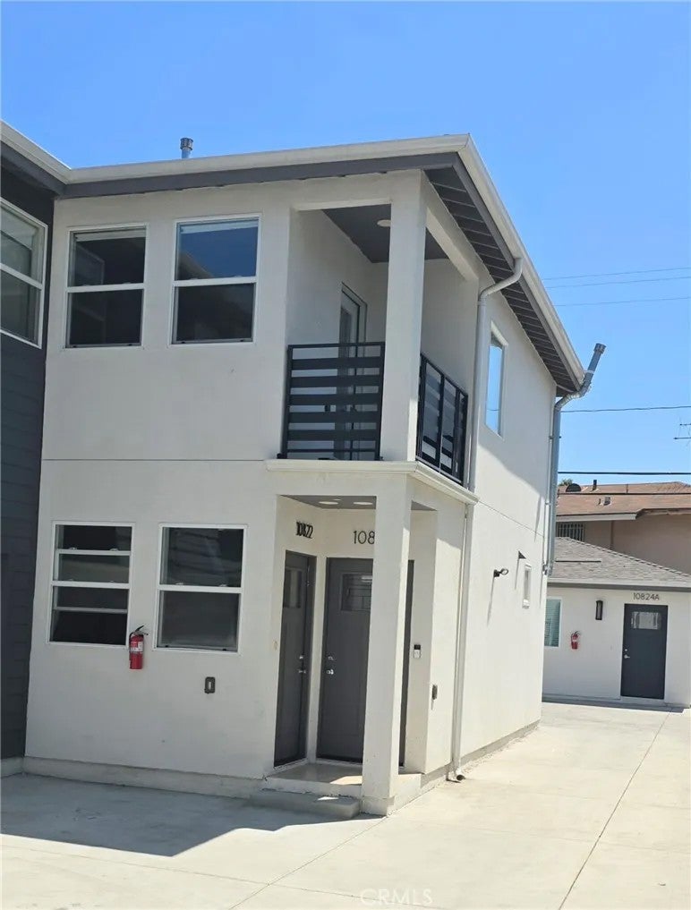 10824 Long Beach Blvd — photo