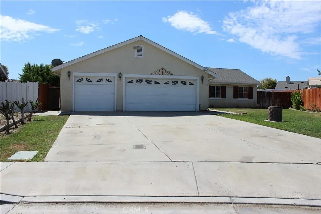 42933 Woodside Court — photo