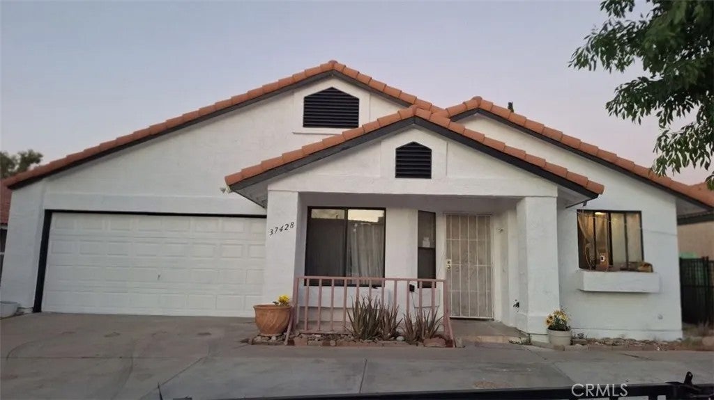 37428 Landon — photo