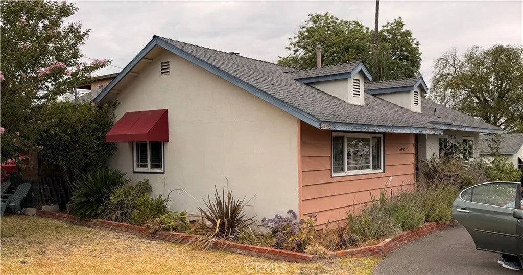 8805 E Live Oak St — photo