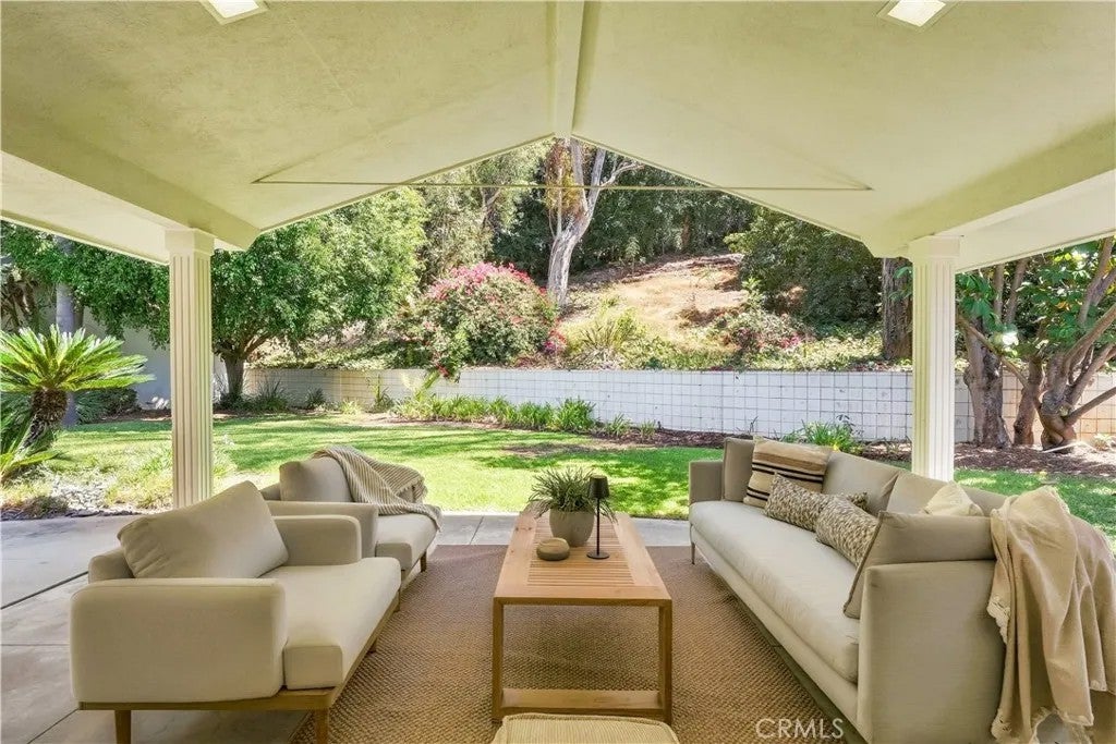 7810 Elden — photo