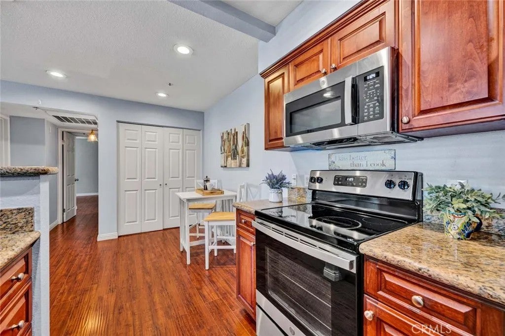 3500 S Greenville G15 — photo