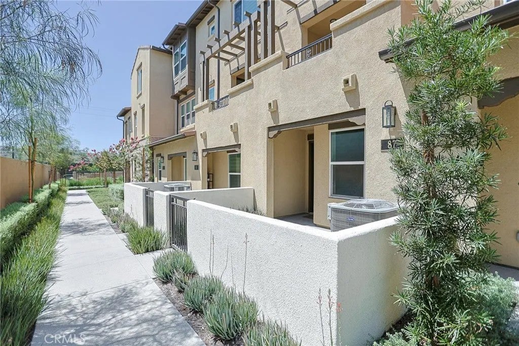 295 Vista Drive #87 — photo