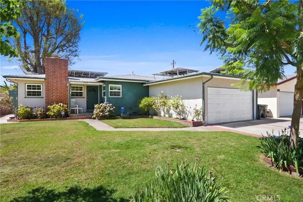 2856 W Rowland Circle — photo