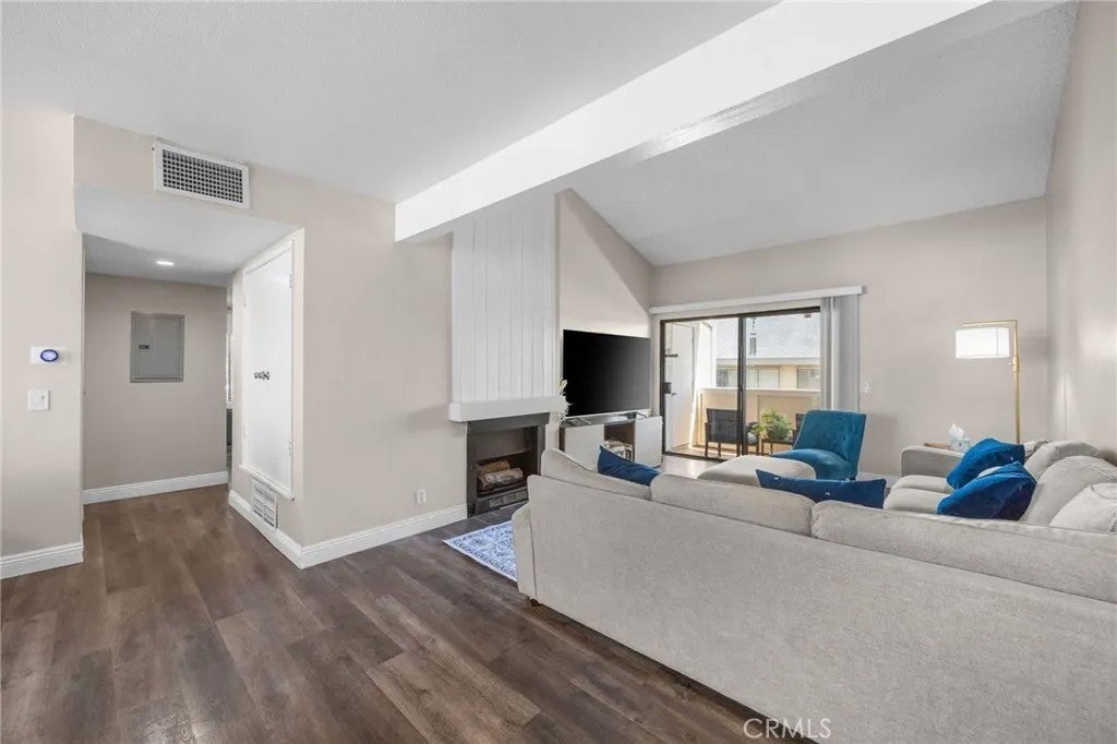 1042 E La Habra Boulevard 227 — photo