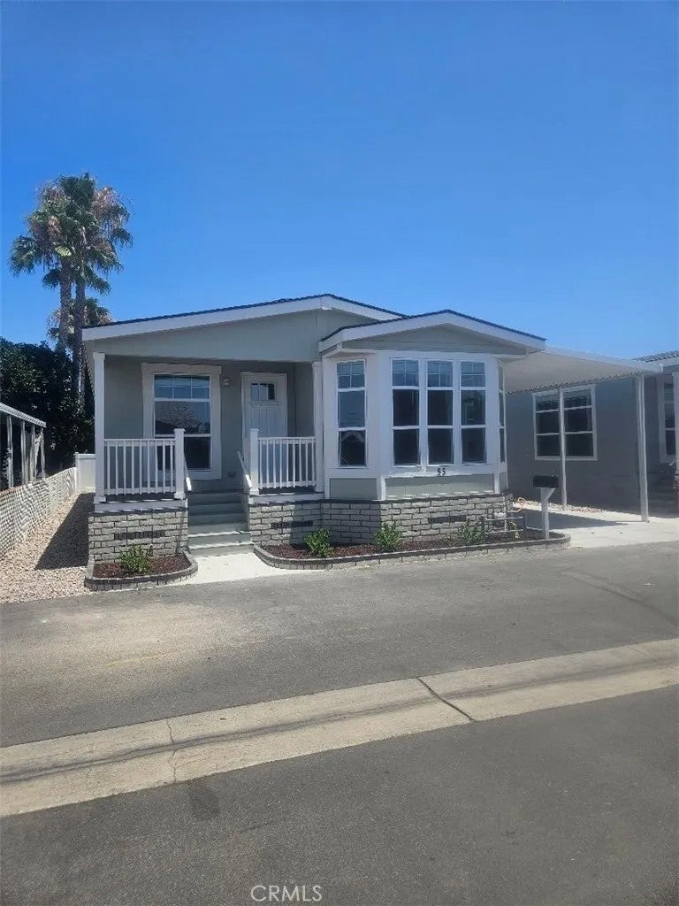 200 Grand North 55 — photo