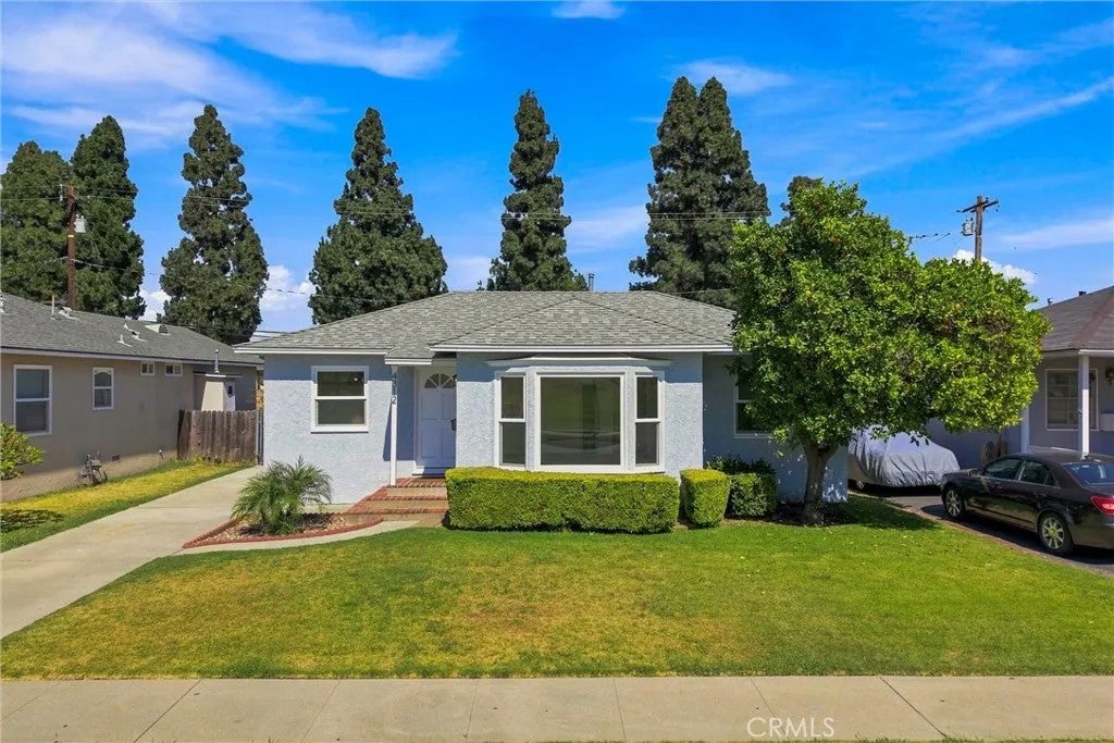 4312 Lomina — photo