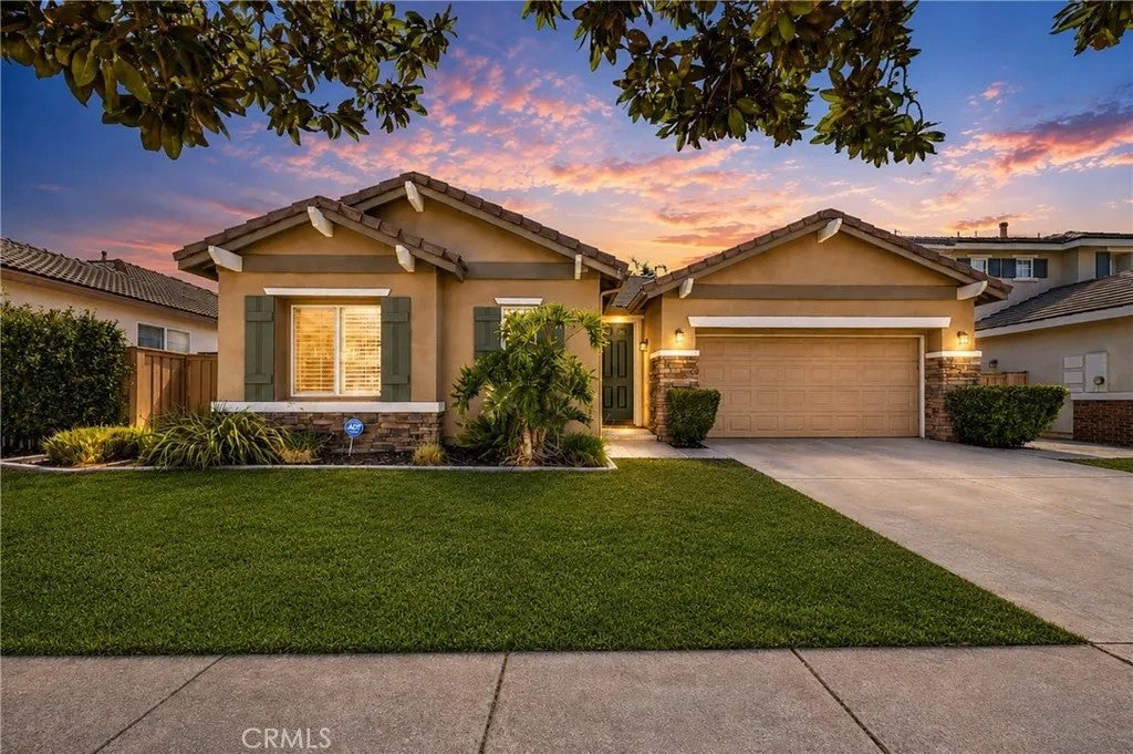 32077 Poppy Way — photo