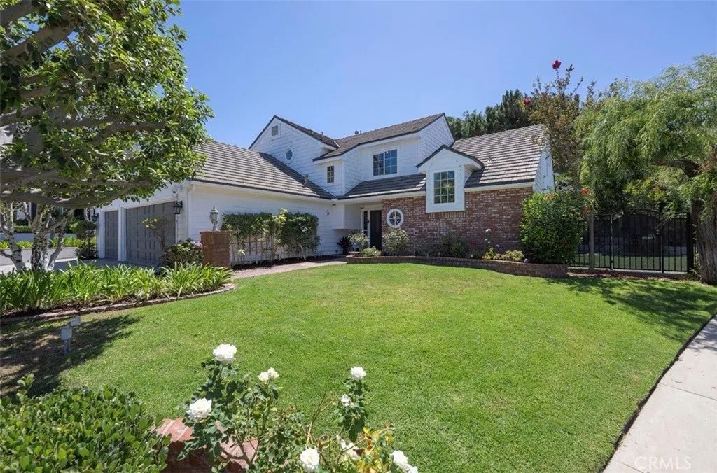 511 S Weymouth Court — photo
