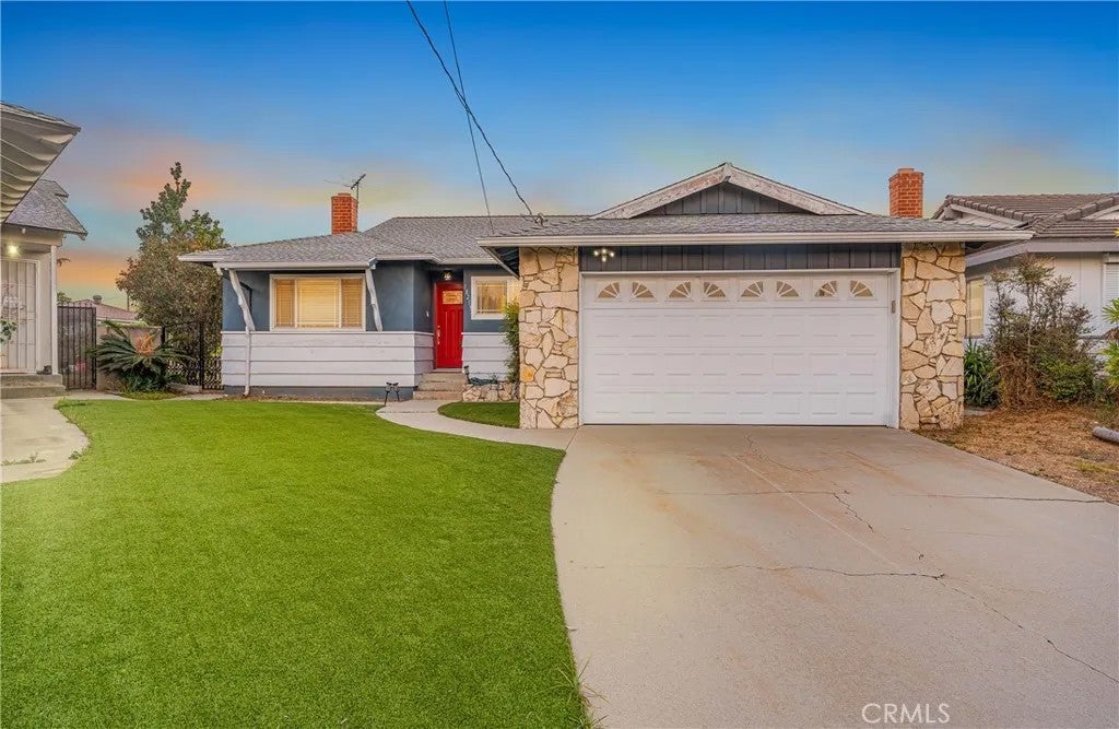 18215 S Dalton Avenue — photo