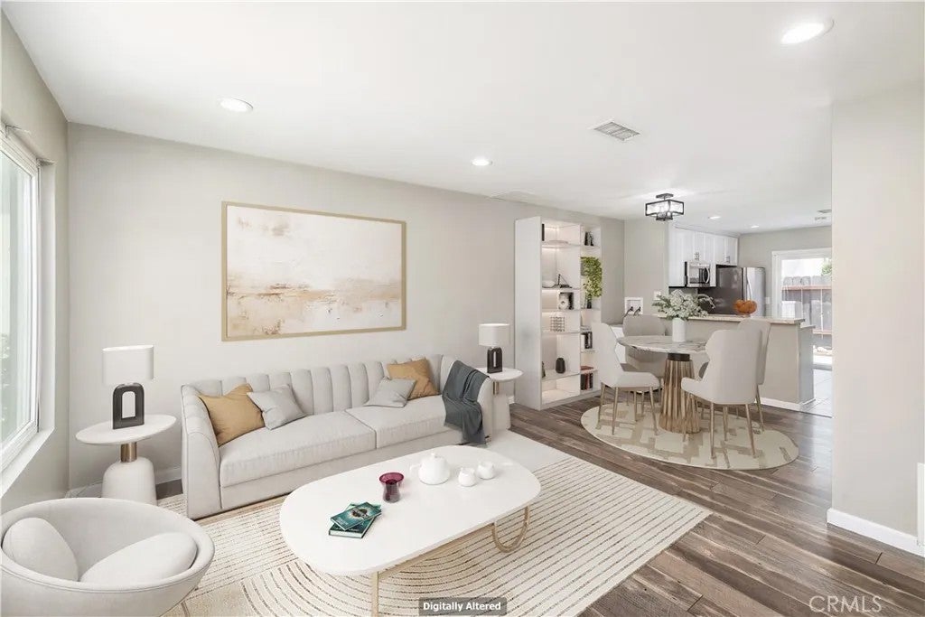 10340 Carefree Drive — photo
