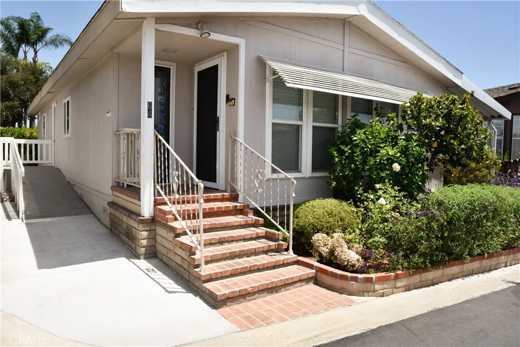 10681 Oak Unit 64 — photo