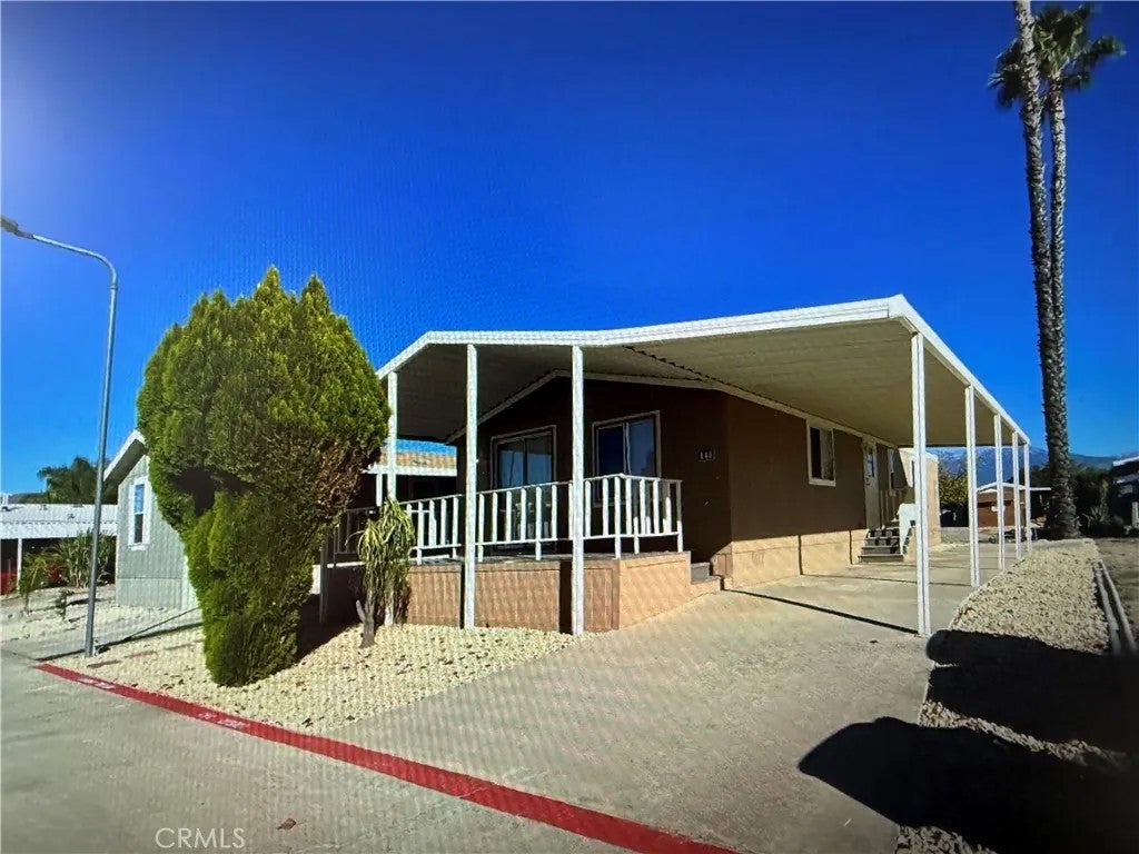913 Grand 144 — photo