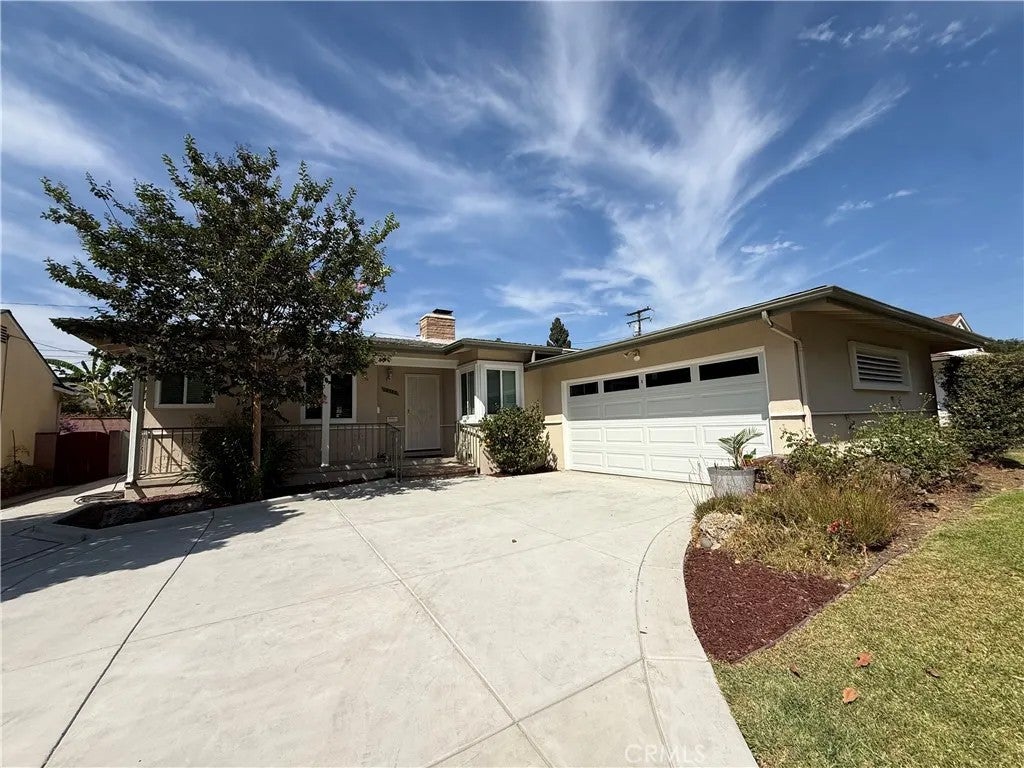 15783 Lashburn Street — photo