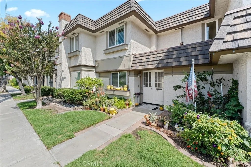 5615 Westminster Blvd — photo